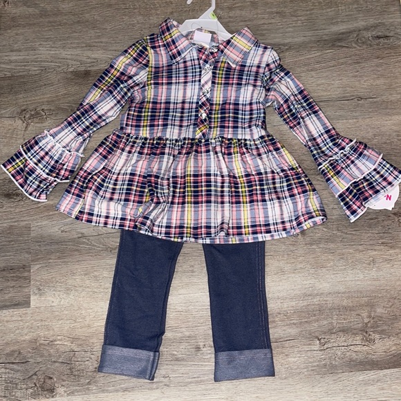 2 piece flannel and legging style outfit 4T NWT